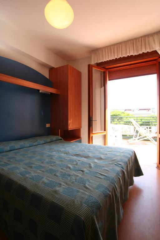 Hotel Midi Lido di Jesolo Cameră foto
